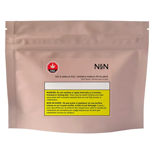 Oat & Vanilla Fizz Bath Bomb (Bath, Shower) by Noon & Night