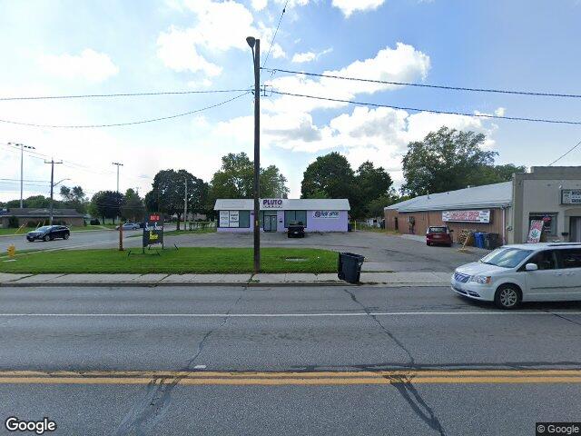 Street view for Pluto Plants, 598 Queen St, Chatham ON